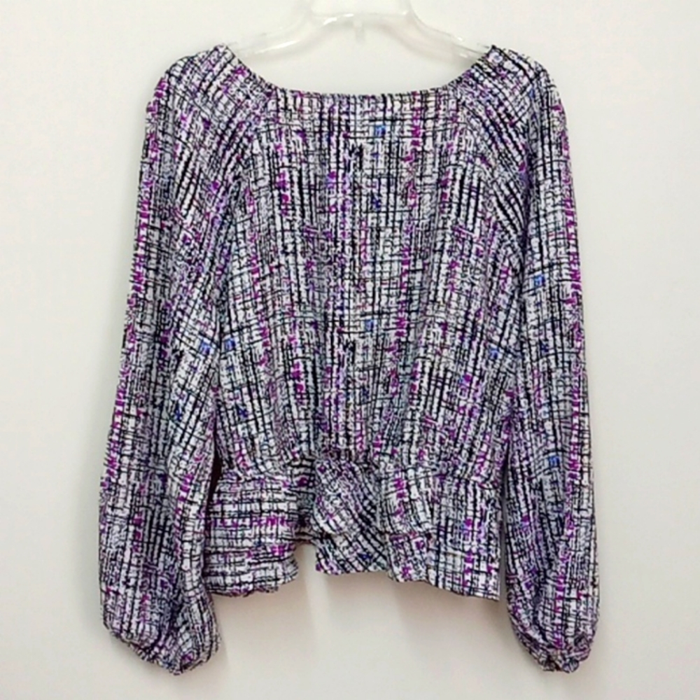 *Final Price* NWT Express Abstract Print Twist Front Tiered Ruffle Top - Picture 6 of 7